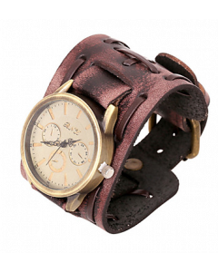 Klocka med brunt läderarmband